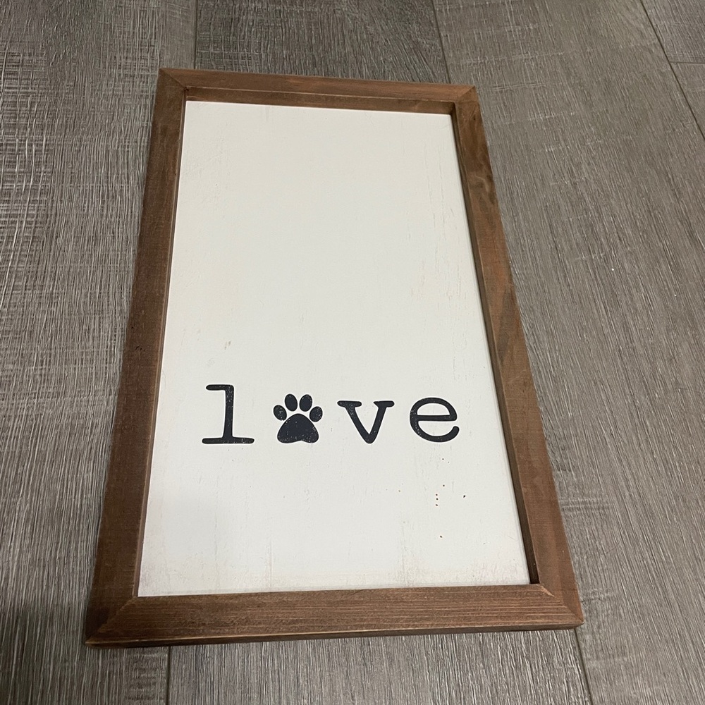 Love paw print wooden wall decor